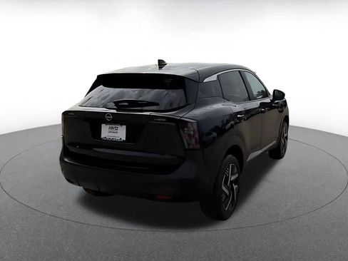 Used 2025 Nissan Kicks SV image 12