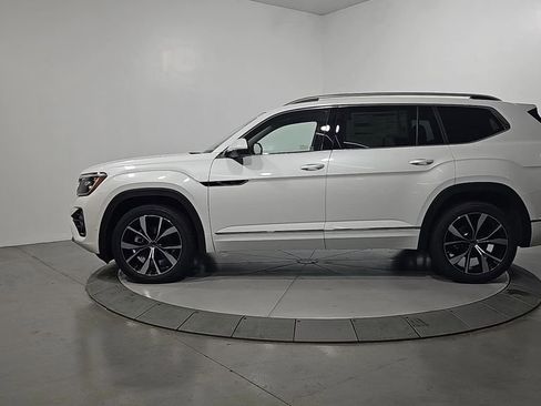 New 2026 Volkswagen Atlas SEL Premium R-Line image 2