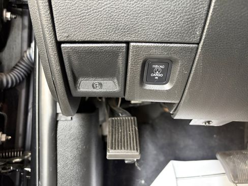 Used 2021 RAM 2500 Tradesman image 24