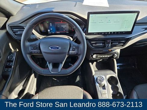 Used 2025 Ford Escape ST-Line w/ Equipment Group 301A image 14