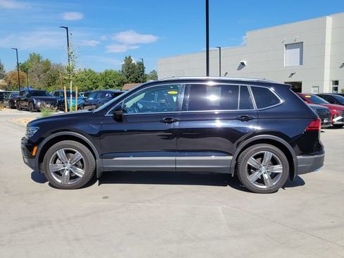 Used 2018 Volkswagen Tiguan SEL Premium AWD/4WD image 2