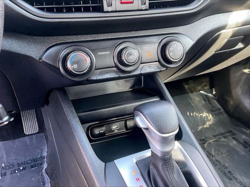 Used 2024 Kia Forte LXS image 26