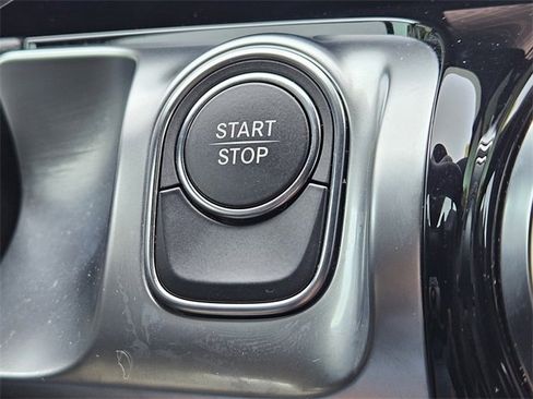 Used 2023 Mercedes-Benz EQB 300 4MATIC image 20