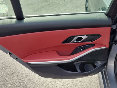 Used 2025 BMW 330i xDrive Sedan image 10