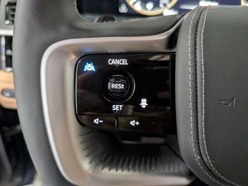 Used 2025 INFINITI QX80 Sensory AWD/4WD image 22