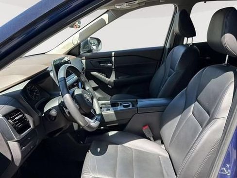Used 2023 Nissan Rogue SL w/ SL Premium Package AWD/4WD image 9