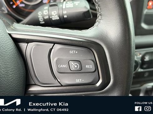 Used 2023 Jeep Wrangler Sport AWD/4WD image 12