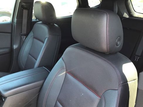 Used 2023 Chevrolet Blazer RS w/ LPO, Floor Liner Package FWD image 5