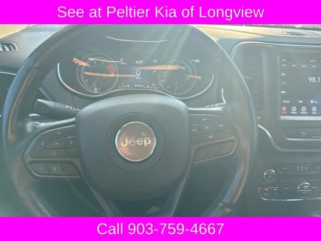 Used 2020 Jeep Cherokee Trailhawk w/ Cold Weather Group AWD/4WD image 18