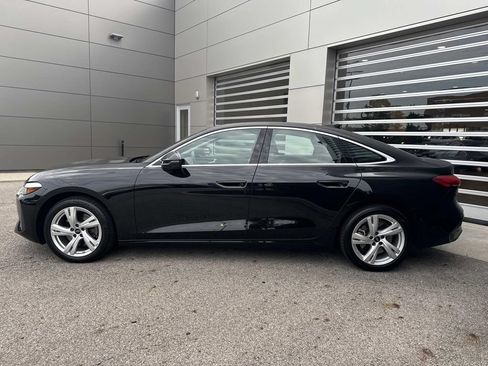 Used 2025 Audi A5 2.0T Premium w/ Convenience Package AWD/4WD image 4