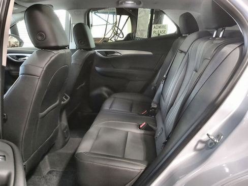 Used 2025 Buick Envision Avenir AWD/4WD image 25