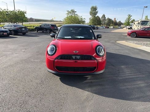 Used 2026 MINI Cooper 2-Door Hardtop FWD image 8