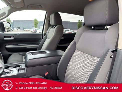 Used 2019 Toyota Tundra SR5 w/ SR5 Upgrade Package AWD/4WD image 13