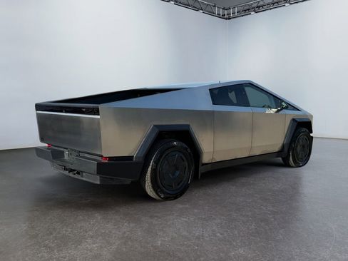 Used 2025 Tesla Cybertruck AWD Crew Cab image 3