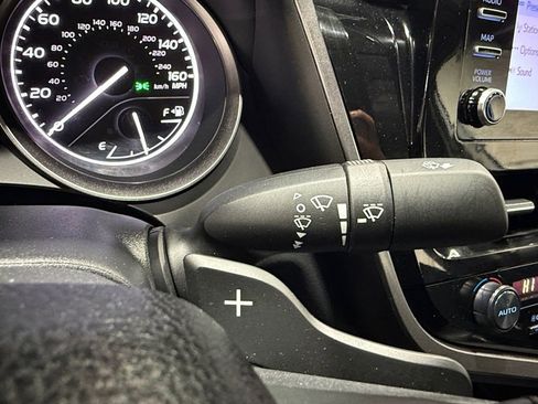 Used 2024 Toyota Camry SE image 35