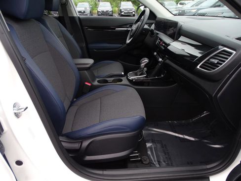 Used 2024 Kia Seltos S image 14