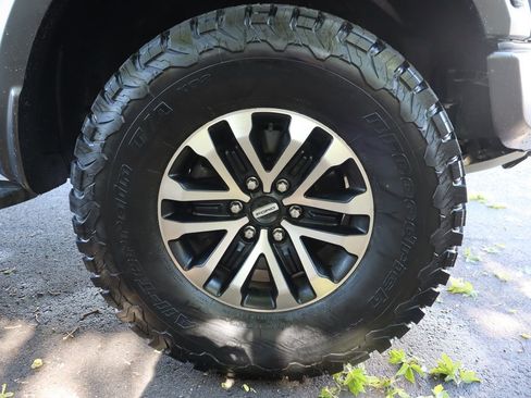 Used 2019 Ford F150 Raptor w/ Equipment Group 801A Mid AWD/4WD image 43