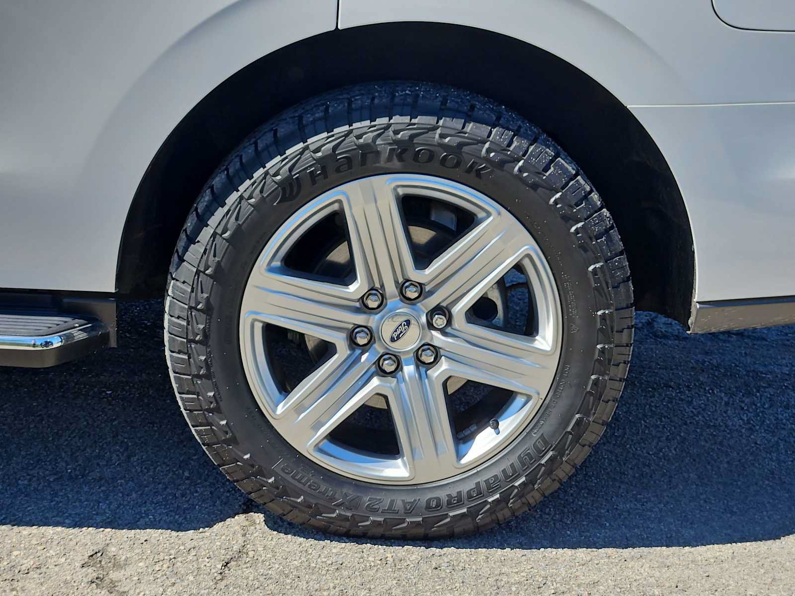 Used 2021 Ford Expedition XLT AWD/4WD image 12