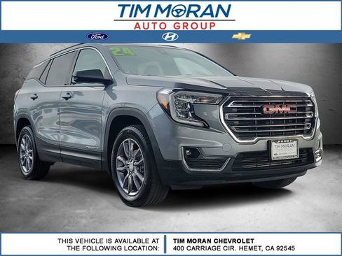 Used 2024 GMC Terrain SLT image 1