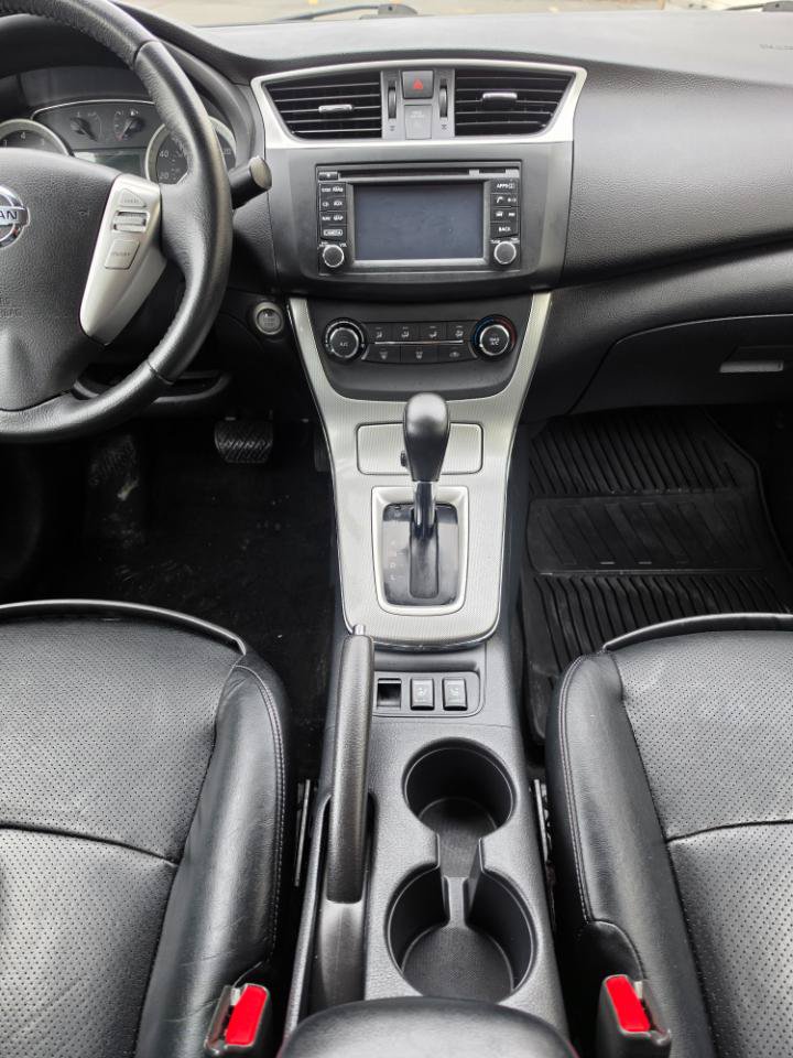 Used 2015 Nissan Sentra SR w/ SR Premium Package FWD image 17