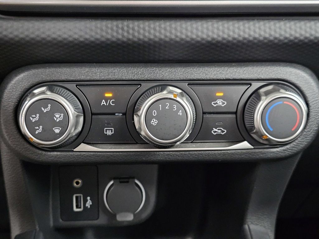 Used 2025 Nissan Kicks Play S FWD image 16
