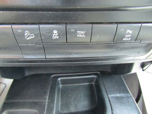 Used 2017 RAM 2500 Tradesman w/ Chrome Appearance Group image 24