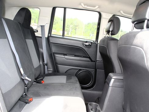 Used 2014 Jeep Compass Sport w/ Power Value Group AWD/4WD image 17