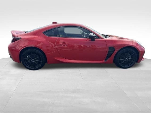 Used 2024 Toyota GR86 Premium RWD image 2