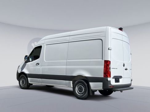New 2025 Mercedes-Benz Sprinter 2500 image 4
