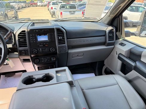 Used 2021 Ford F250 XL w/ Power Equipment Group AWD/4WD image 10