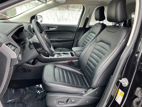 Used 2022 Ford Edge SEL w/ Convenience Package image 9