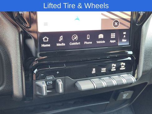 New 2025 RAM 2500 Tradesman image 19