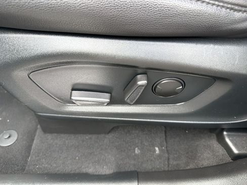 Used 2023 Ford Explorer Limited w/ Equipment Group 301A AWD/4WD image 15