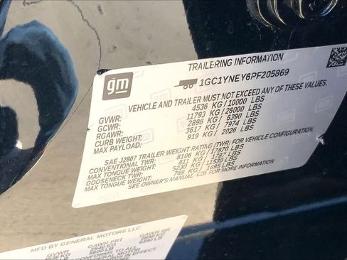 Used 2023 Chevrolet Silverado 2500 LT w/ Texas Edition image 31