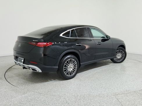 Certified 2024 Mercedes-Benz GLC 300 4MATIC image 3