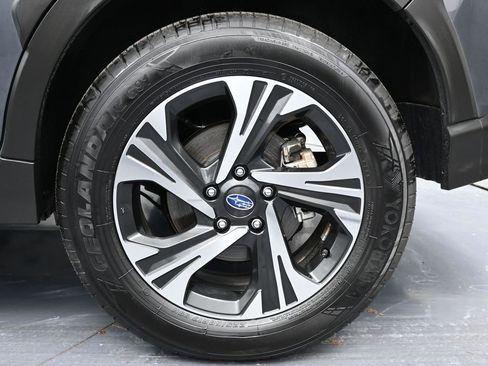 Used 2024 Subaru Crosstrek 2.0i Premium w/ Crosstrek Mirror Package image 12