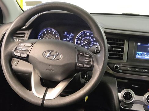 Used 2019 Hyundai Elantra SE w/ Cargo Package image 22