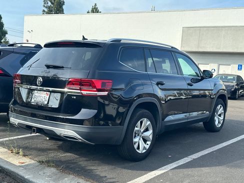 Used 2018 Volkswagen Atlas SE FWD image 3
