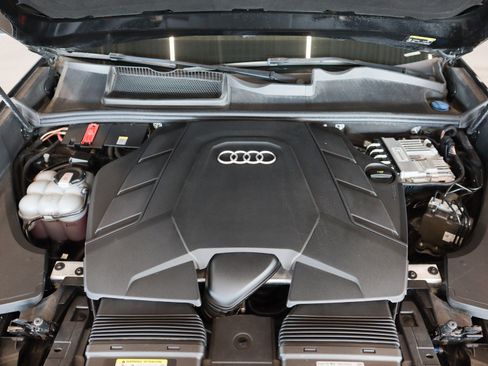 Used 2022 Audi Q8 Premium Plus w/ Premium Plus Package image 4