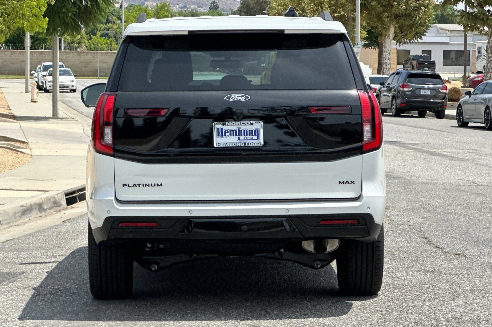 New 2026 Ford Expedition Max Platinum w/ Stealth Performance Package AWD/4WD image 5