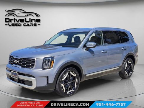Used 2025 Kia Telluride S image 9
