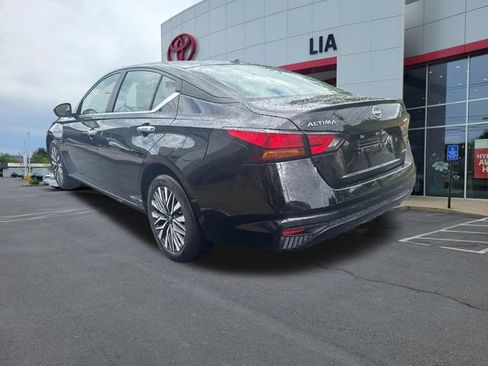 Used 2025 Nissan Altima 2.5 SV AWD/4WD image 5