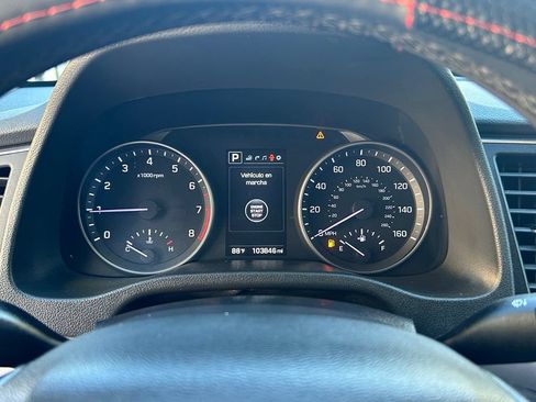 Used 2017 Hyundai Elantra Limited w/ Limited Tech Package 04 FWD image 18