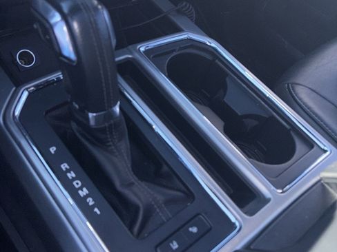 Used 2016 Ford F150 Platinum w/ Technology Package image 6