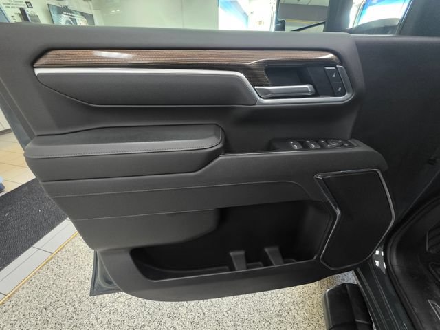 Used 2025 Chevrolet Silverado 3500 LT w/ All Star Edition AWD/4WD image 12