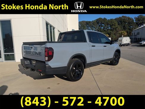 Certified 2024 Honda Ridgeline Black Edition image 4