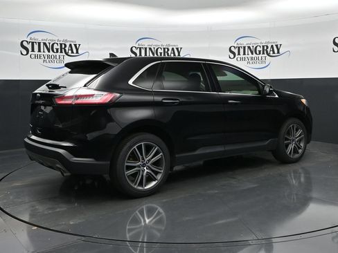 Used 2021 Ford Edge Titanium FWD image 7