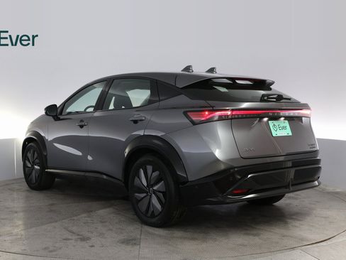 Used 2024 Nissan Ariya AWD image 14