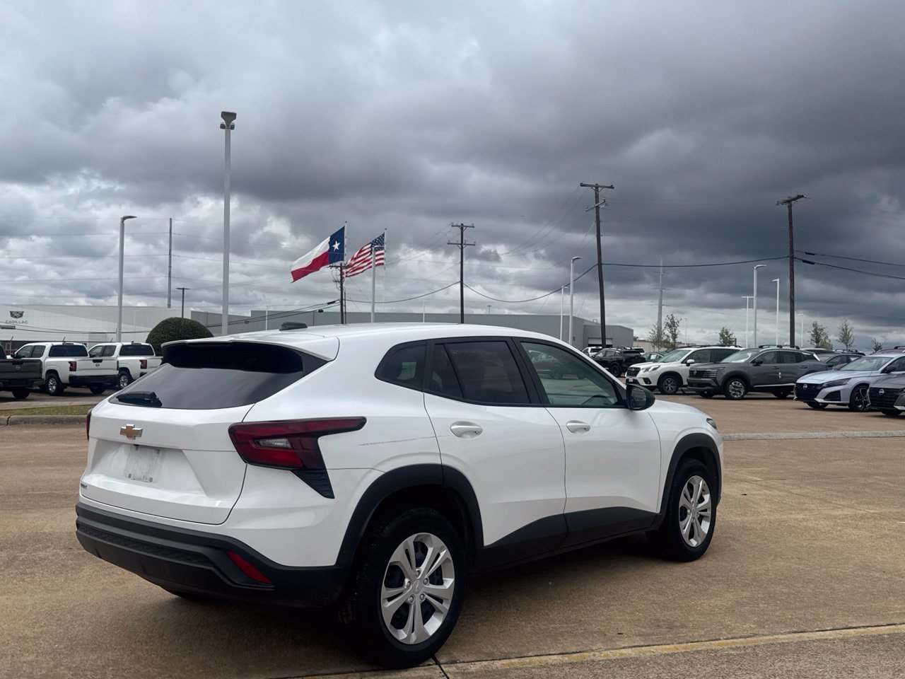 Used 2025 Chevrolet Trax LS FWD image 23