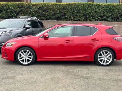 Used 2017 Lexus CT 200h FWD image 9